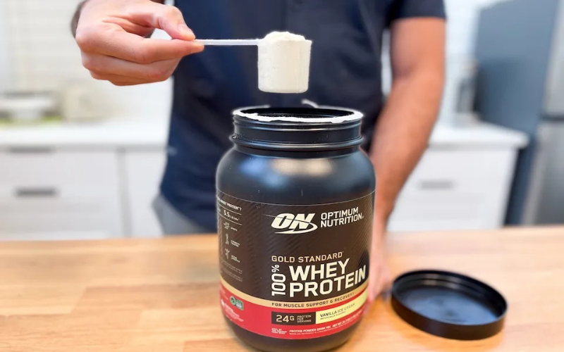 Optimum Nutrition Gold Standard 100% Whey Protein Powder