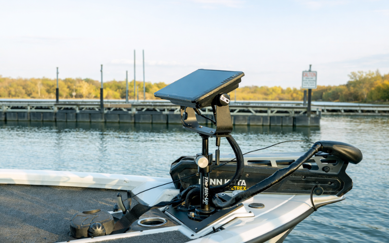 Electronics & Boating